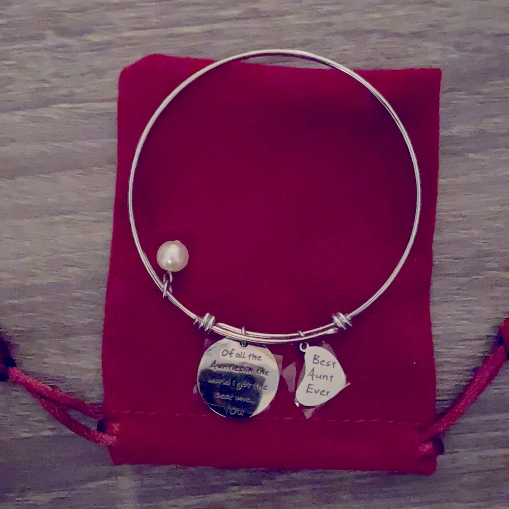 Brand new Aunt bracelet